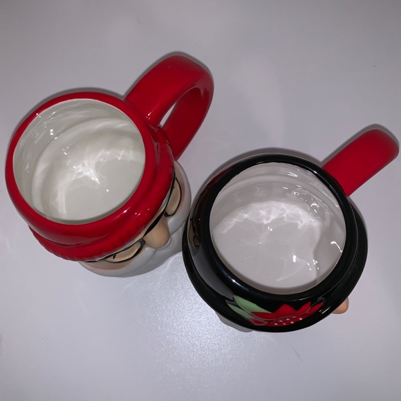 2 Christmas 🎄 Mugs 🎅🏽🤶🏽 - Picture 3 of 8